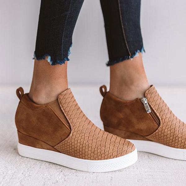 JO | Women Round Hollow Wedges Ankle Boots with Zipper
