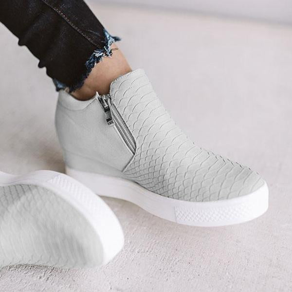 JO | Women Round Hollow Wedges Ankle Boots with Zipper