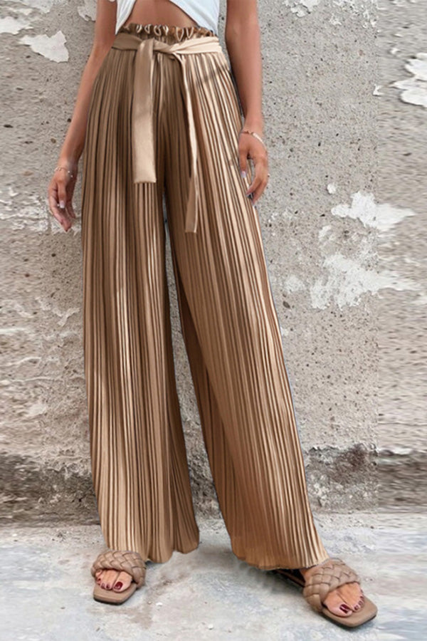 JO | Cheeky and airy pants