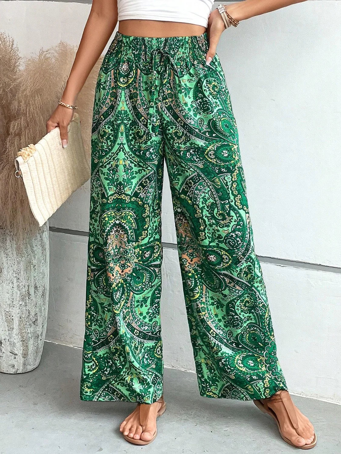 JO | Cheeky and airy pants