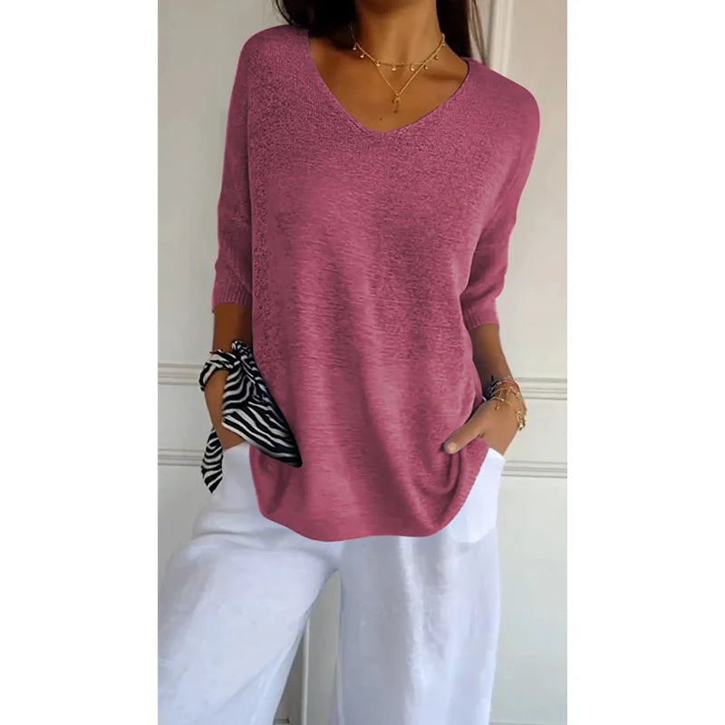 JO | Single-colored knitted top with V-neckline