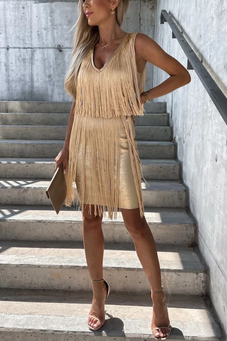 JO | Sleeveless mini dress with V-neck and tassels
