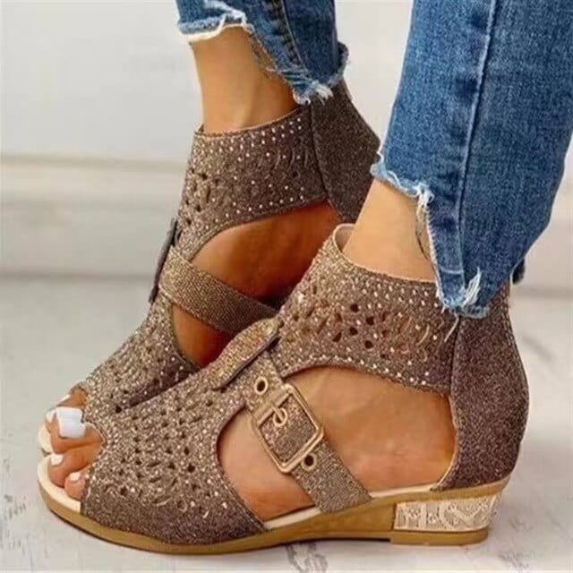 JO | Orthopaedic sandals with low heel