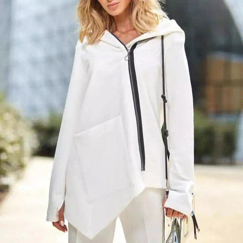 JO | Stylish and elegant hoodie