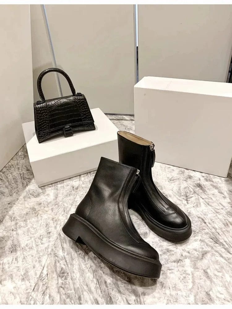 JO | Leather ankle boots