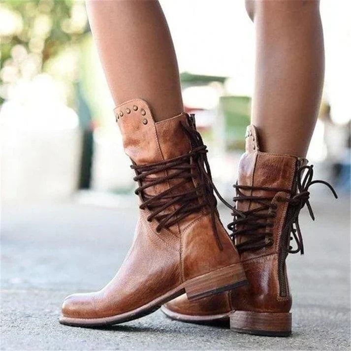 JO | Vintage leather lace-up boots