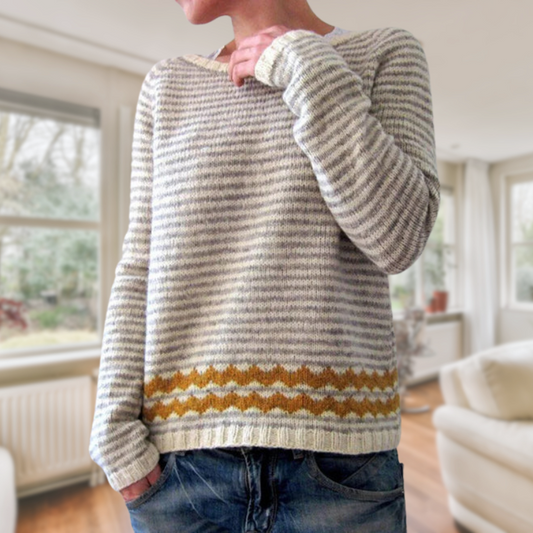 JO | Stylish loose sweater with O-neckline
