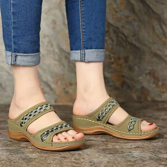 JO | Versatile and lightweight sandals
