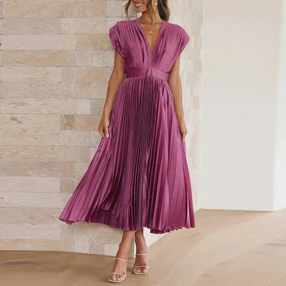JO | Maxi dress with V-neck and pleats
