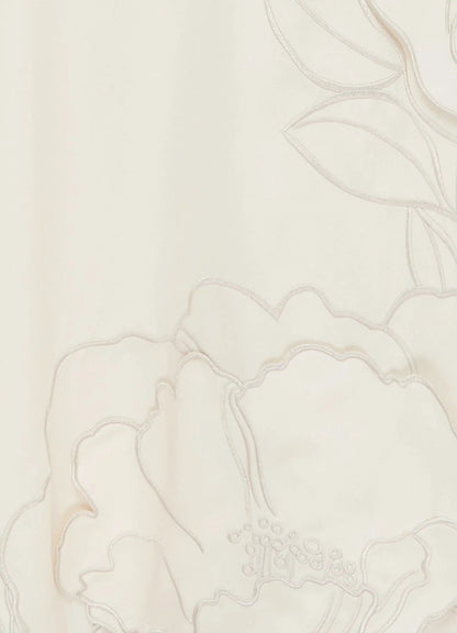 JO | Sleeveless midi dress with sophisticated trims and trendy design