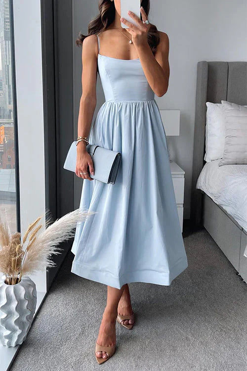 JO | Fitted midi dress with spaghetti straps