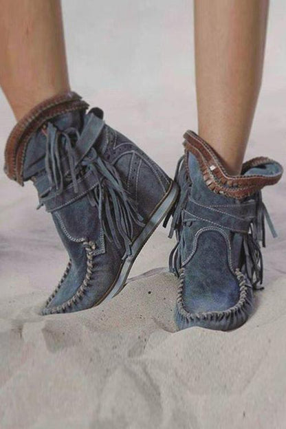 JO | Suede moccasin boots with fringes