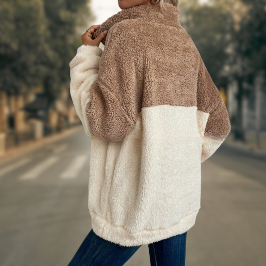 JO | Fashionable two-tone sweater with pocket