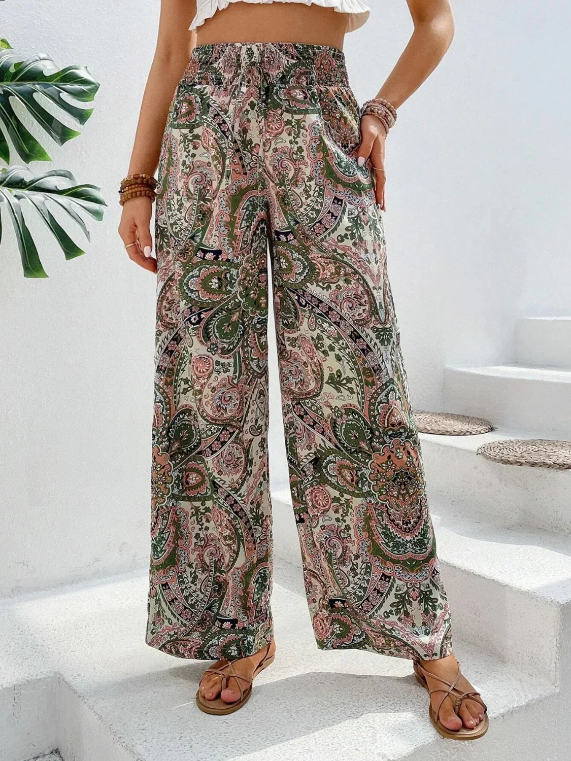 JO | Cheeky and airy pants