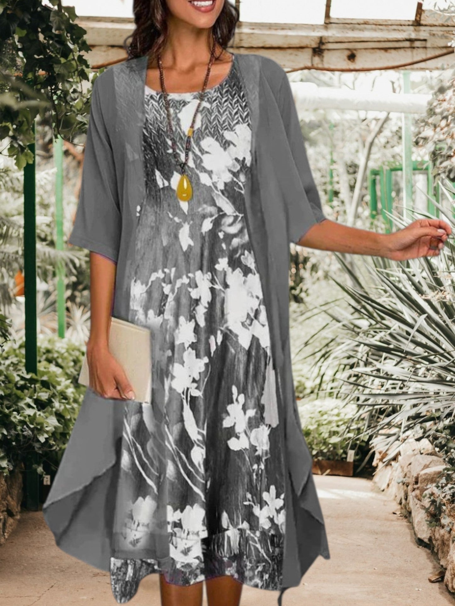 JO | floral mini dress with short sleeves and a tailored blazer style