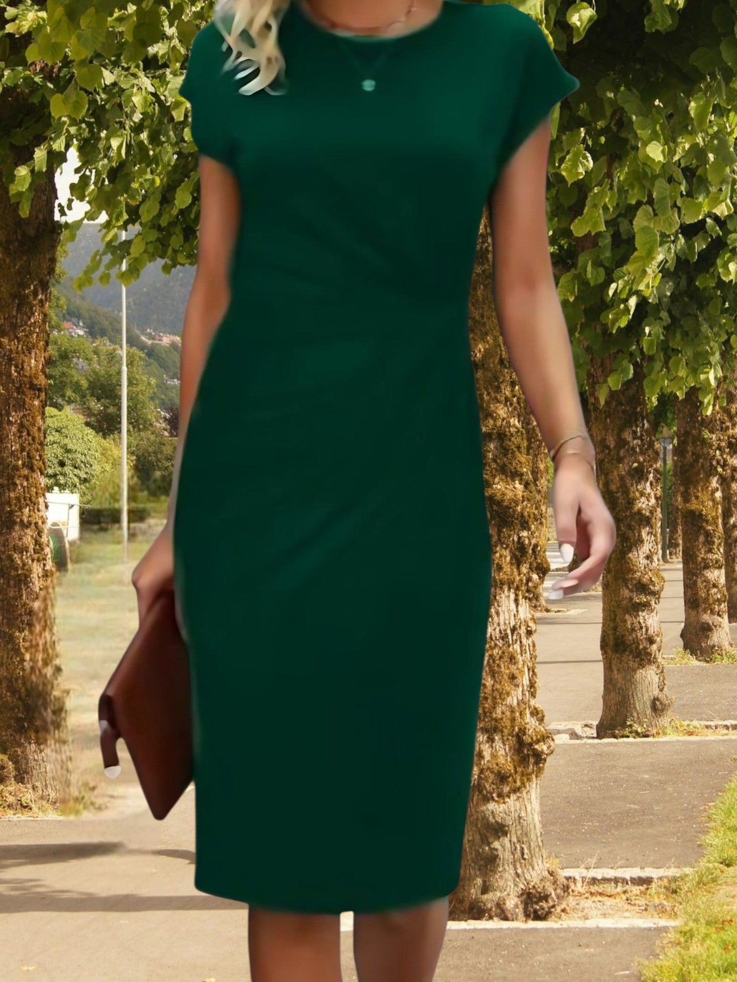 JO | Women's midi dress with short sleeves and a flattering fit
