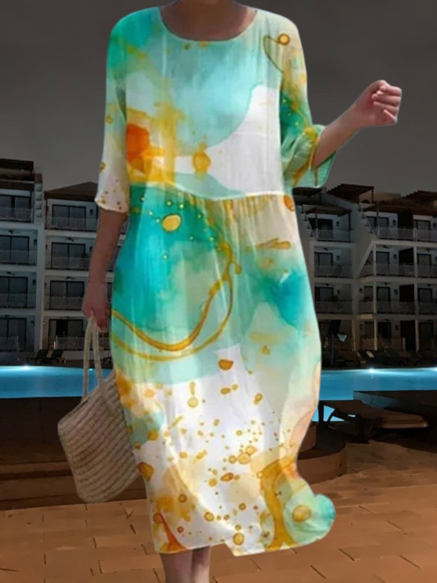 JO | Elegant midi dress made of light, flowing material, 3/4 sleeves with floral print