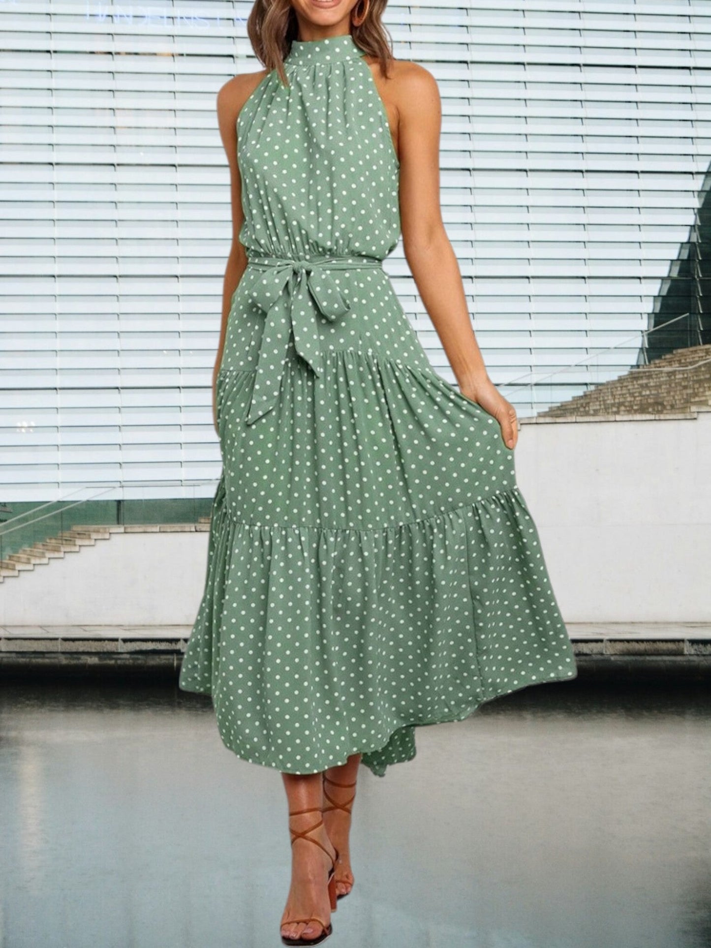 JO | Playful midi dress with polka dots and waist belt