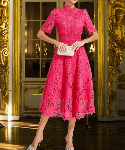 JO | Lace midi dress with flattering round neckline