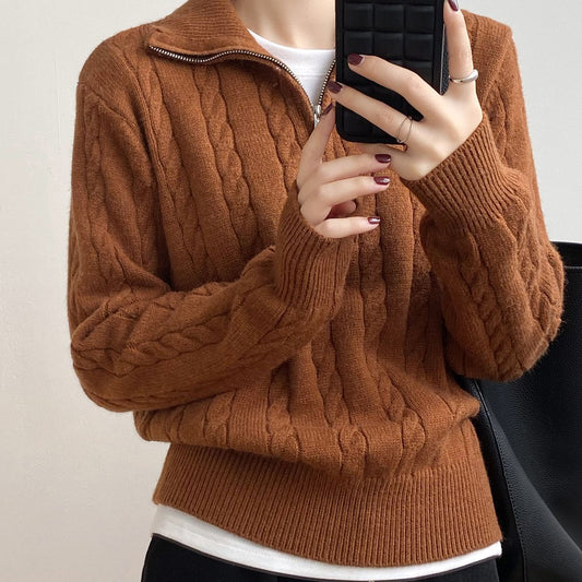 JO | Trendy sweater with zipper