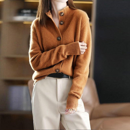 JO | Effortless and chic winter sweaters