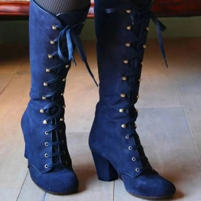 JO | Elegant knee-high lace-up boots with block heel