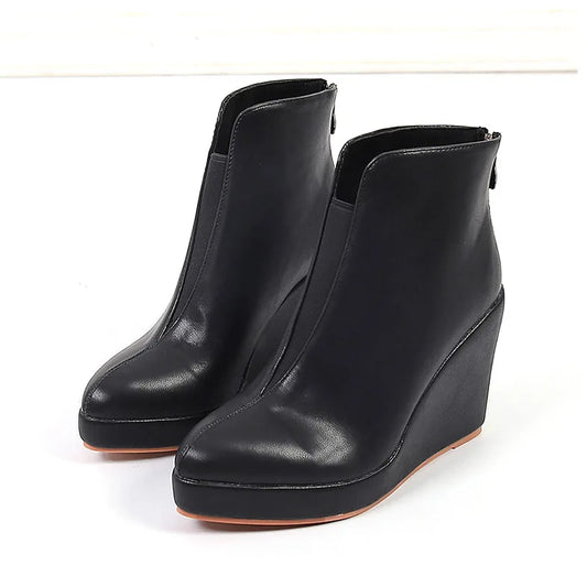 JO | Slim wedge ankle boots