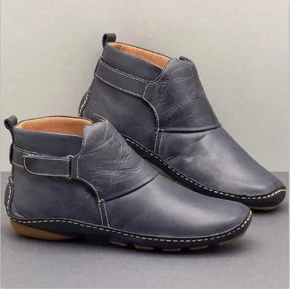 JO | leather ankle boots with contrasting trim