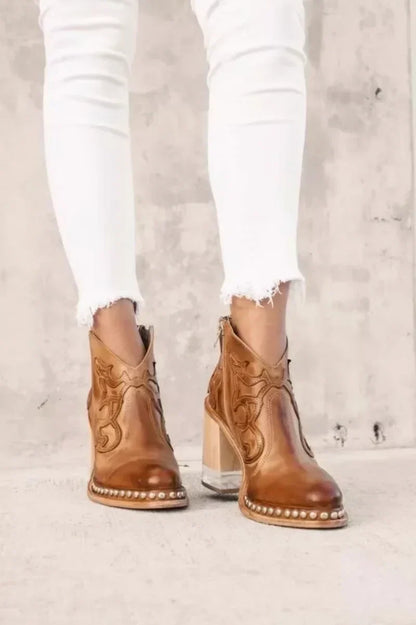 JO | Supportive and trendy boots