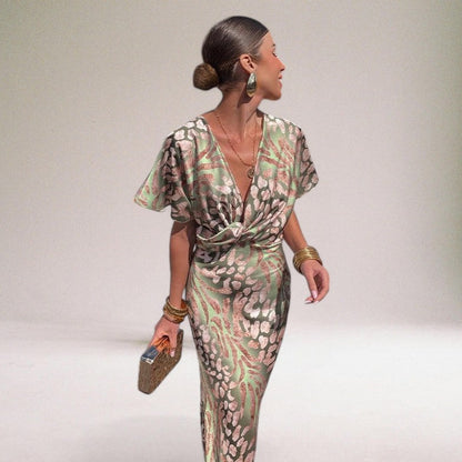 JO | Elegant maxi dress with unique V-neckline for women