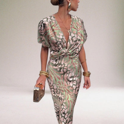 JO | Elegant maxi dress with unique V-neckline for women
