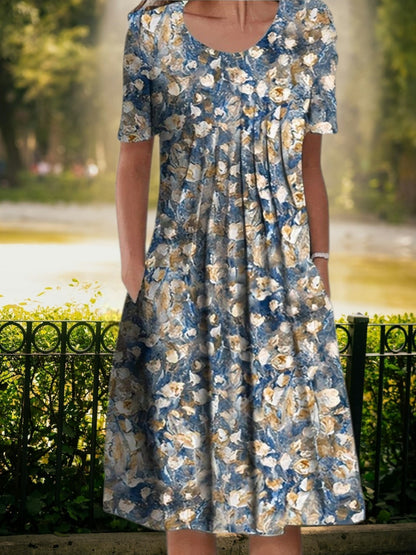 JO | Summery midi dress with a round neckline, short sleeves and a loose fit