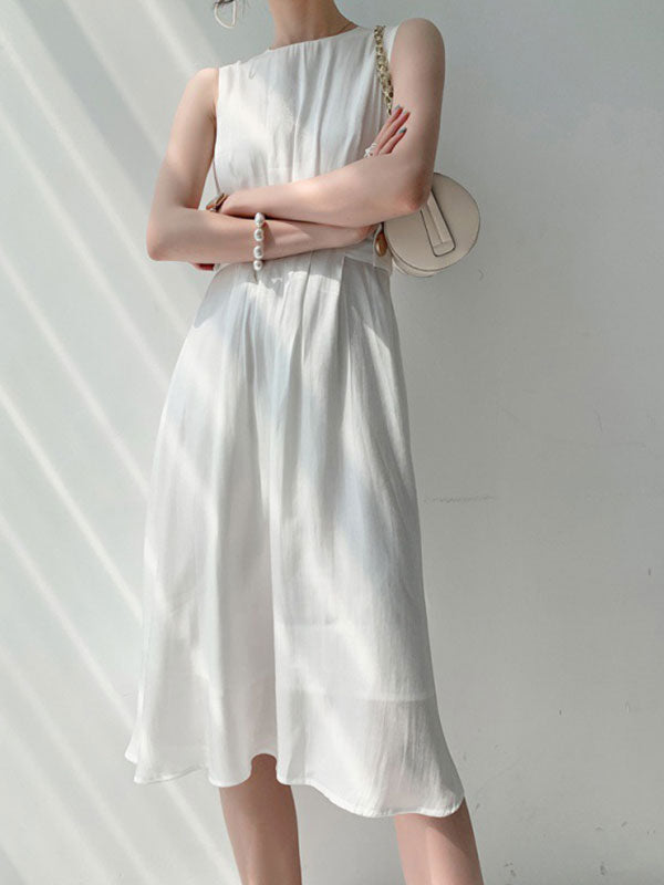 JO | Satin midi dress with button embellishment