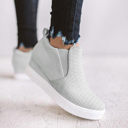 JO | Women Round Hollow Wedges Ankle Boots with Zipper