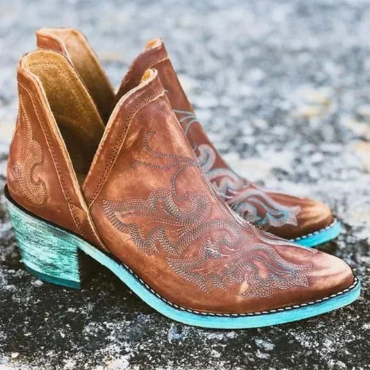 JO | Western ankle boots