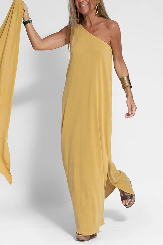 JO | Flawless and free one-shoulder maxi dress with relaxed slit