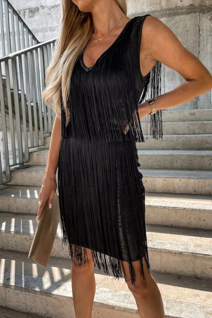 JO | Sleeveless mini dress with V-neck and tassels