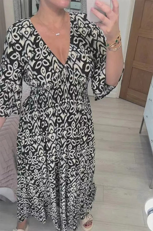 JO | Casual dress with V-neckline