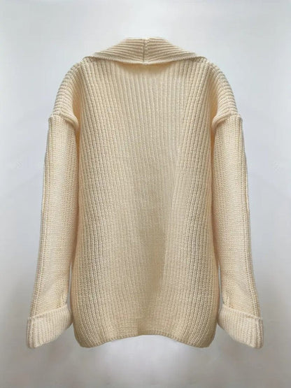 JO | Relaxed and timeless winter cardigan